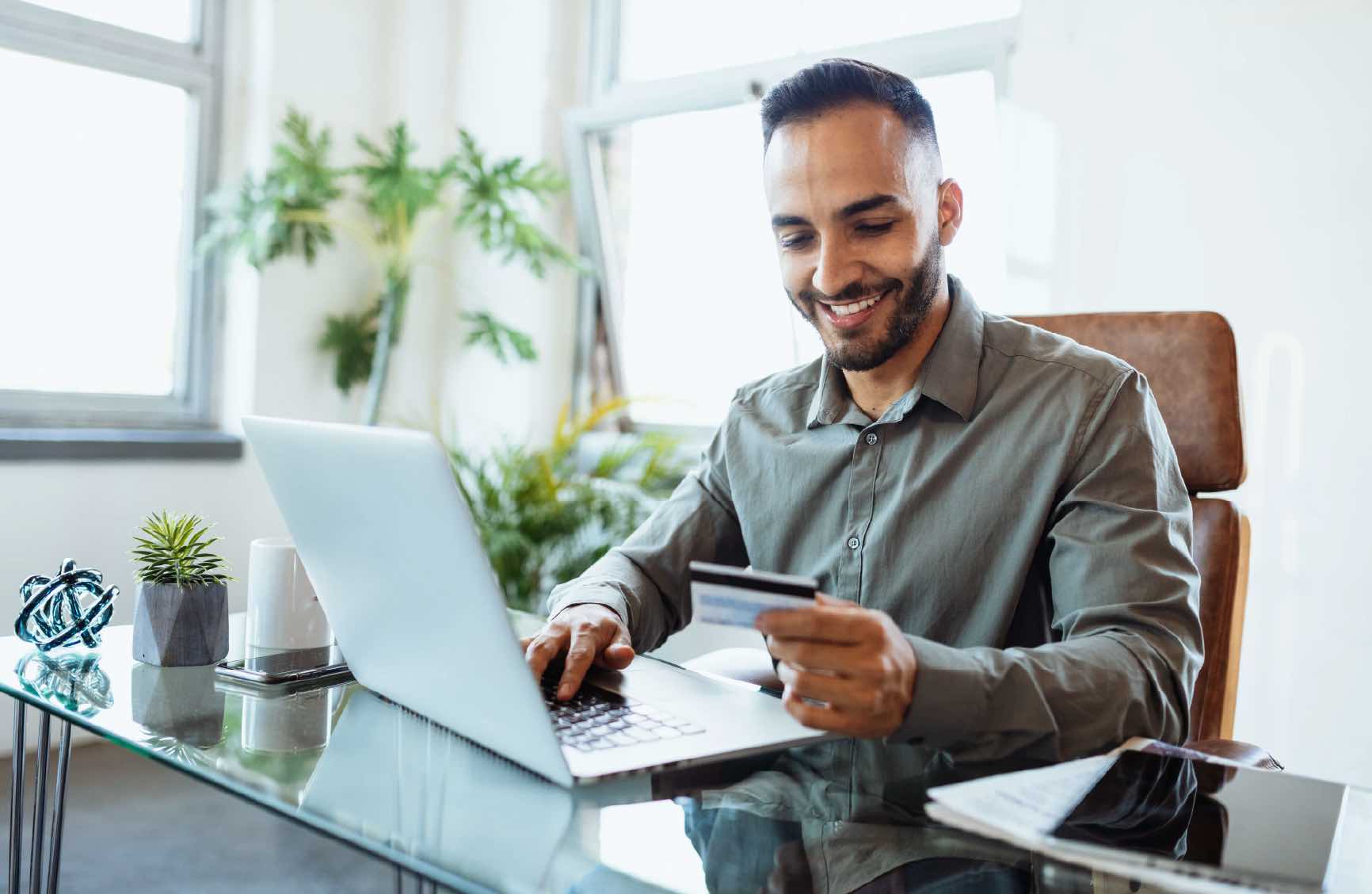 Man setting up a recurring payment